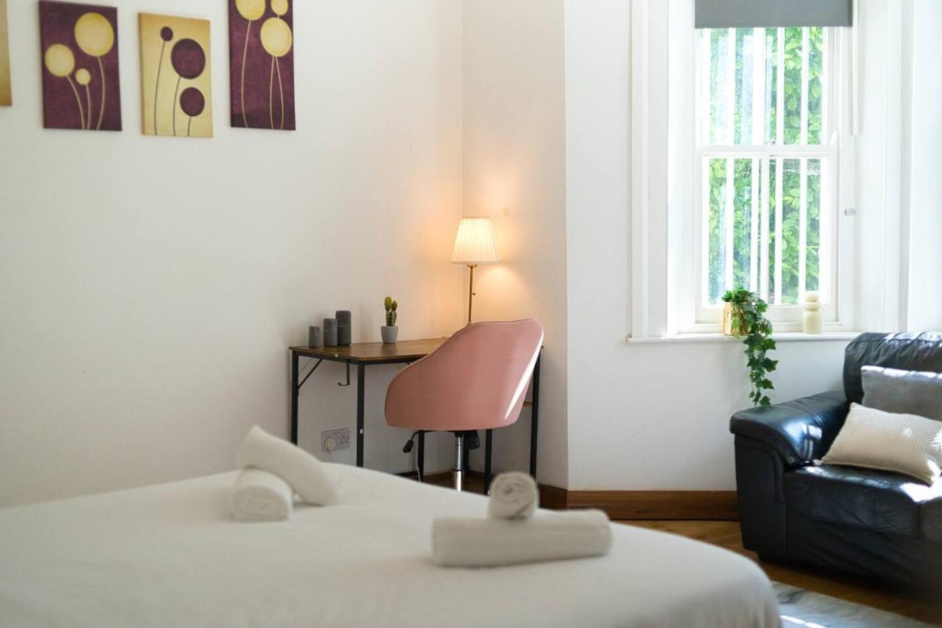 Apartment 3br Retreat In Redcliffe Gardens London